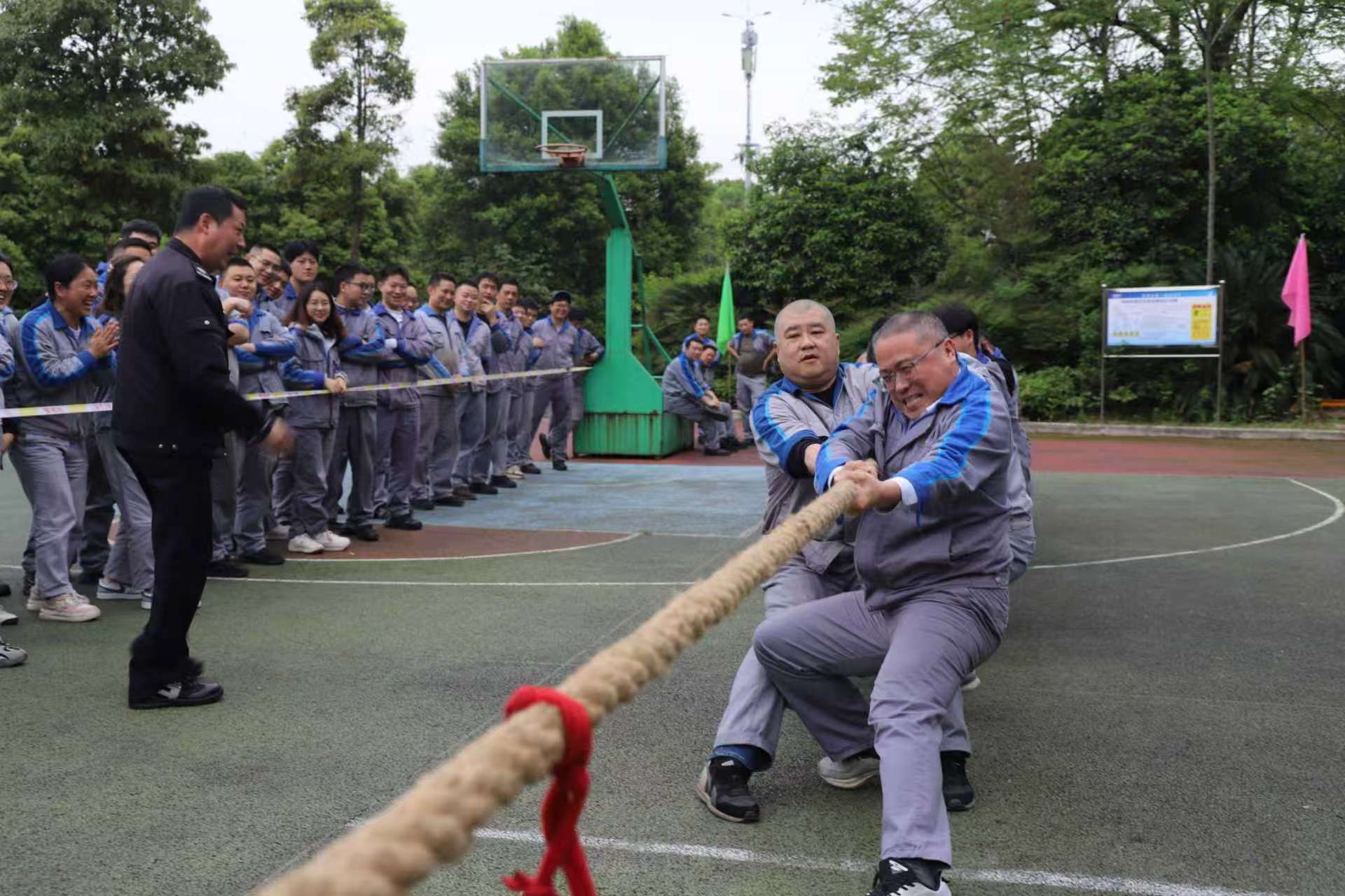 凝心聚力  “绳”采飞扬——公司举办建厂86周年职工拔河比赛 球友会手机版-球友会qiuyouhui（中国）集团